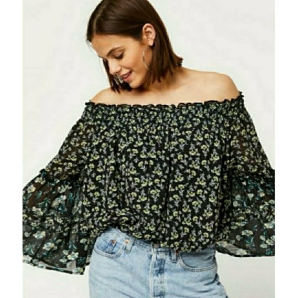 Free People Off the Shoulder Rose Valley‎ Printed Bell Sleeve Blouse Size XS EUC - Picture 4 of 11